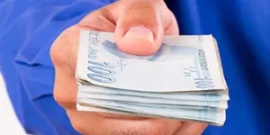 T.C Kimlik İle Bankadan Para Çekilir Mi?